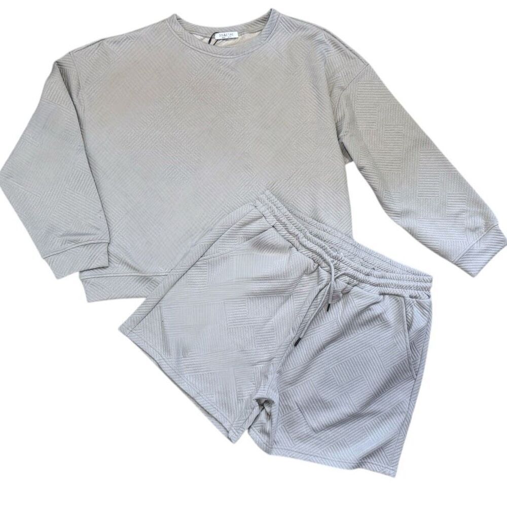Boutique Gray Textured Long Sleeve Top & Shorts Lounge Set | Plus Size | NWT - Picture 12 of 12
